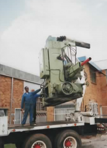 Photo - Machine loading